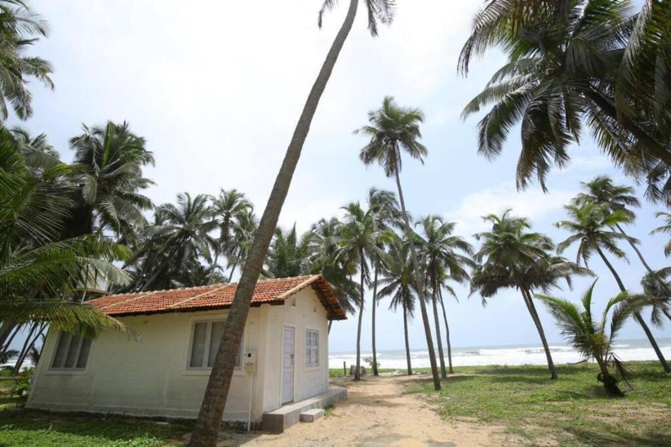 Gb Beach House Udupi Bagian luar foto